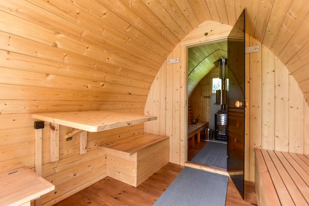Meku Vila Degučiai Exteriör bild